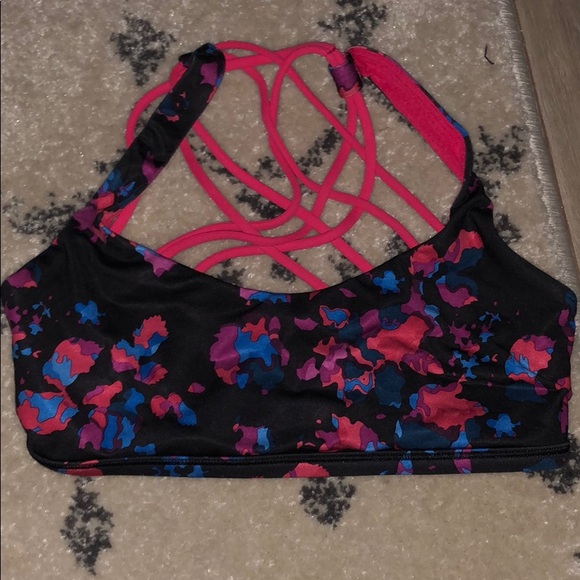 lululemon athletica Other - Lululemon sports bra size 4